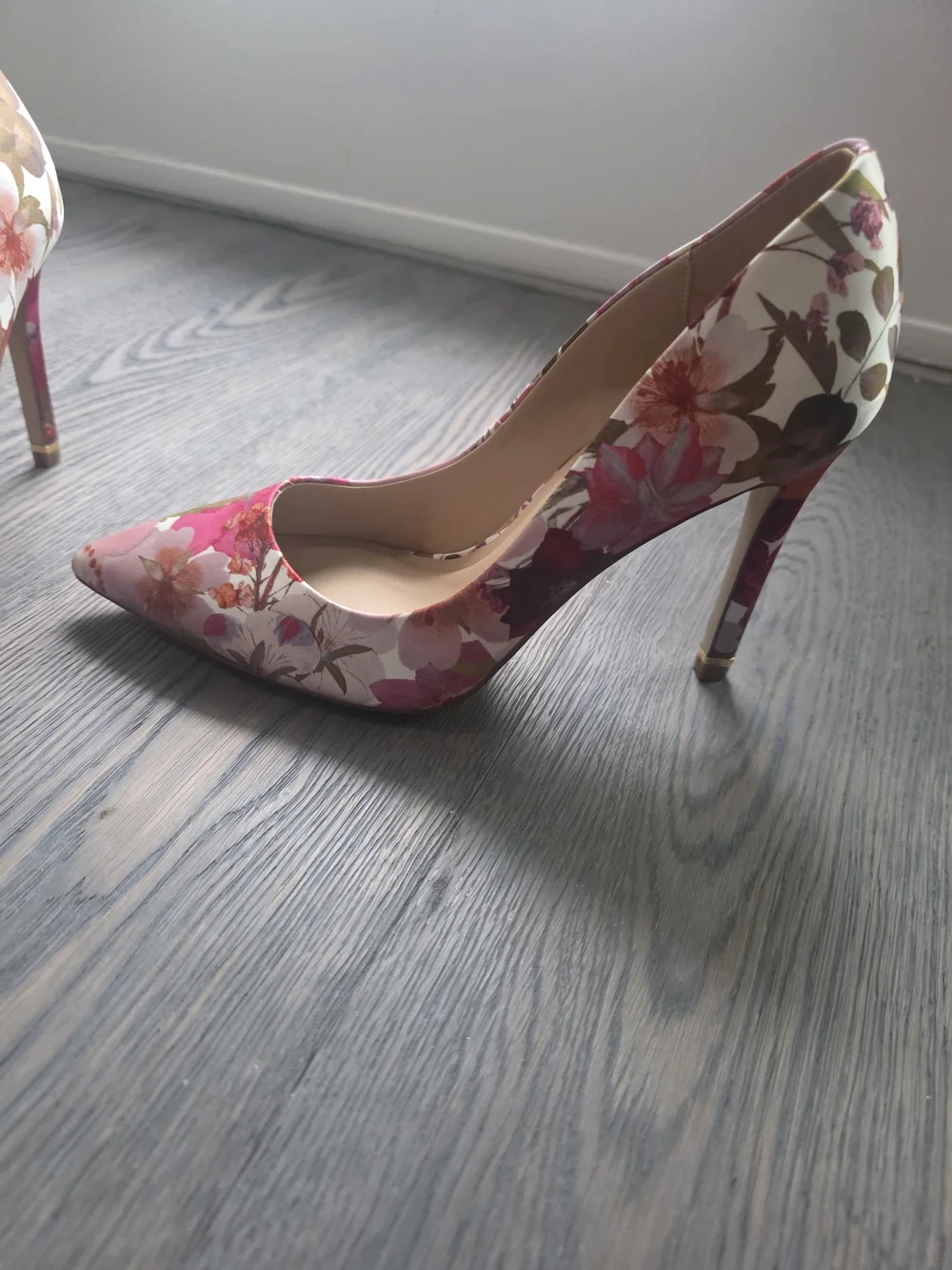 Ted Baker London Floral Pointed-Toe Heels in Pink and Green